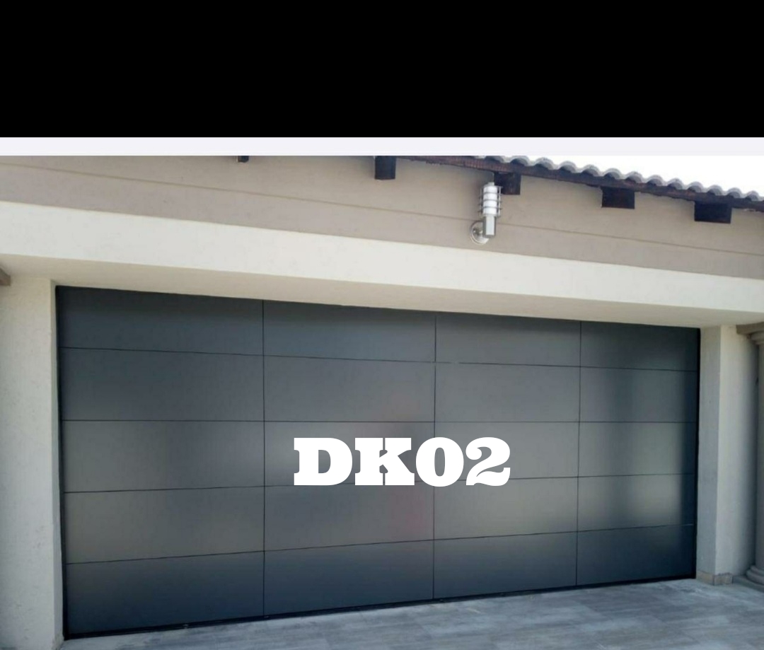DK02 GridLine Aluminium Garage Door - Image 2