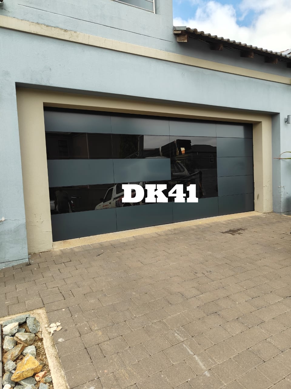DK41 - Image 2