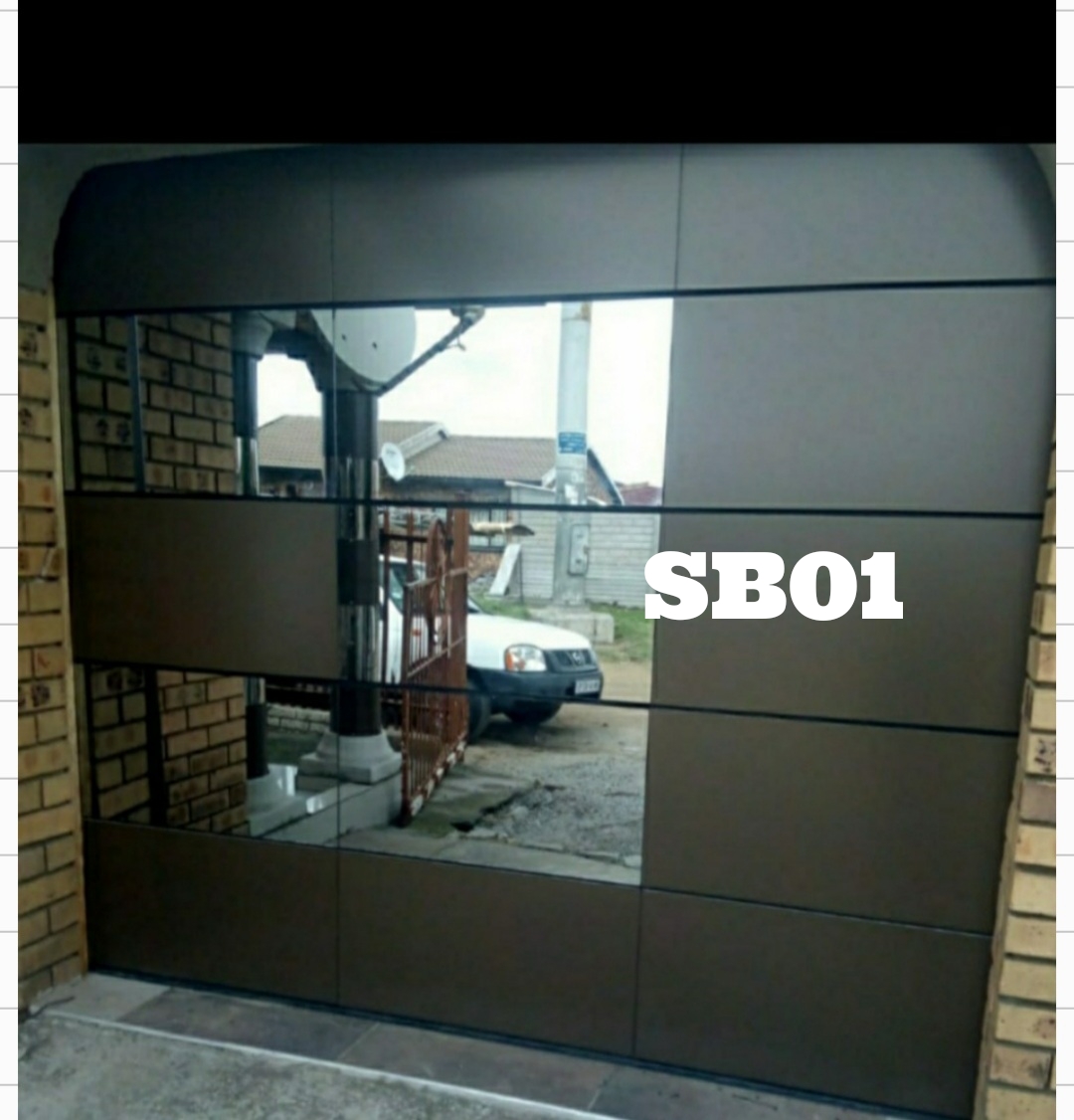 SB01 Modern Glass & Panel Single Garage Door - Image 2